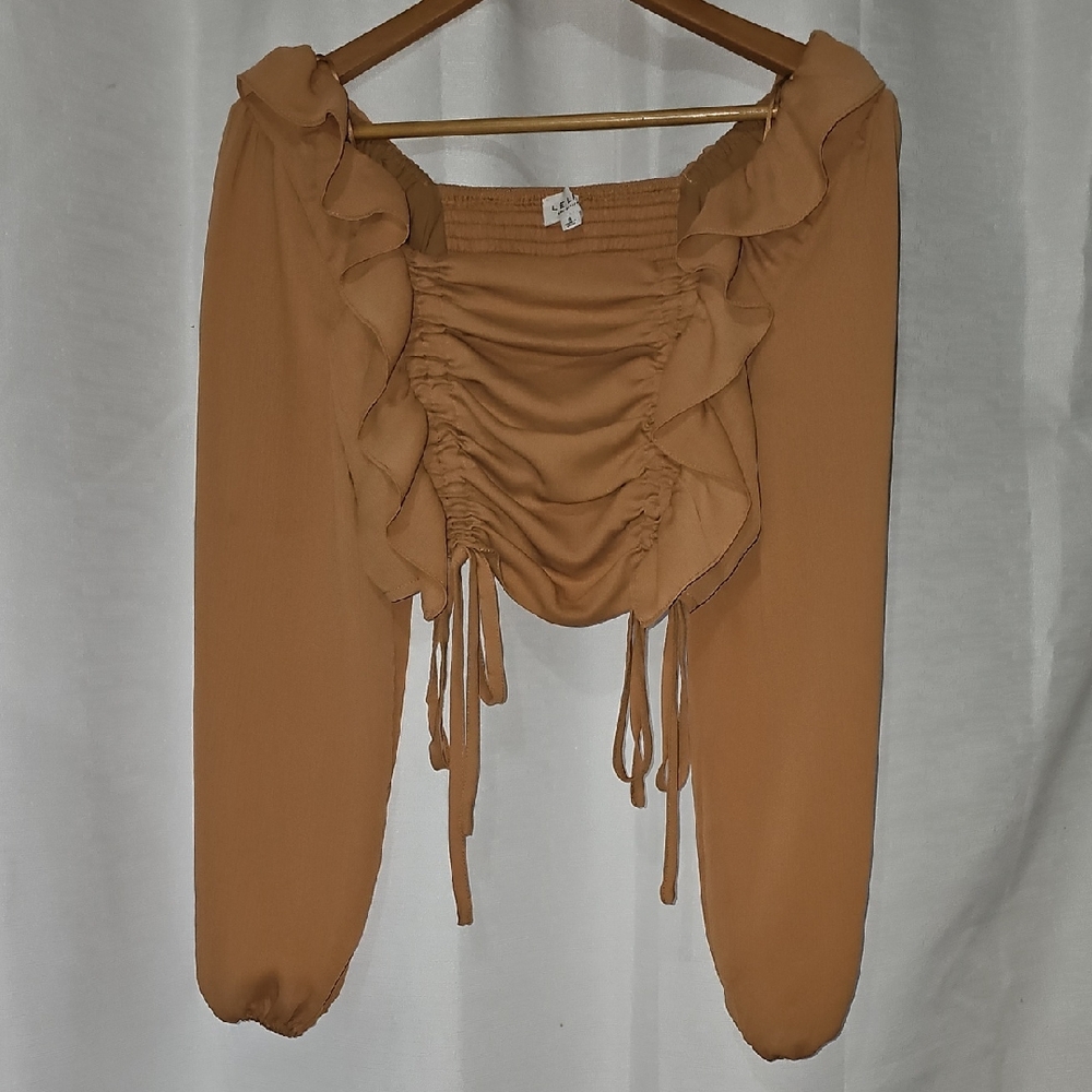 Le Lis Tan/Camel Smocked Top